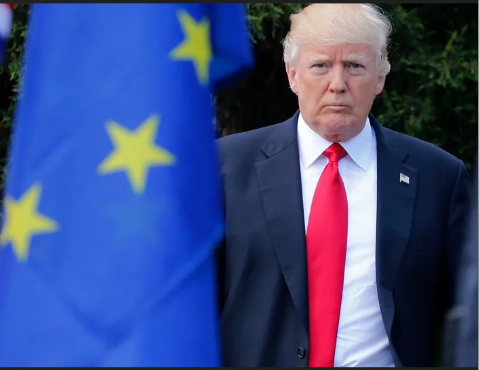 Il panico a Bruxelles e lo spettro dei dazi: l’UE non può sopravvivere a Donald Trump